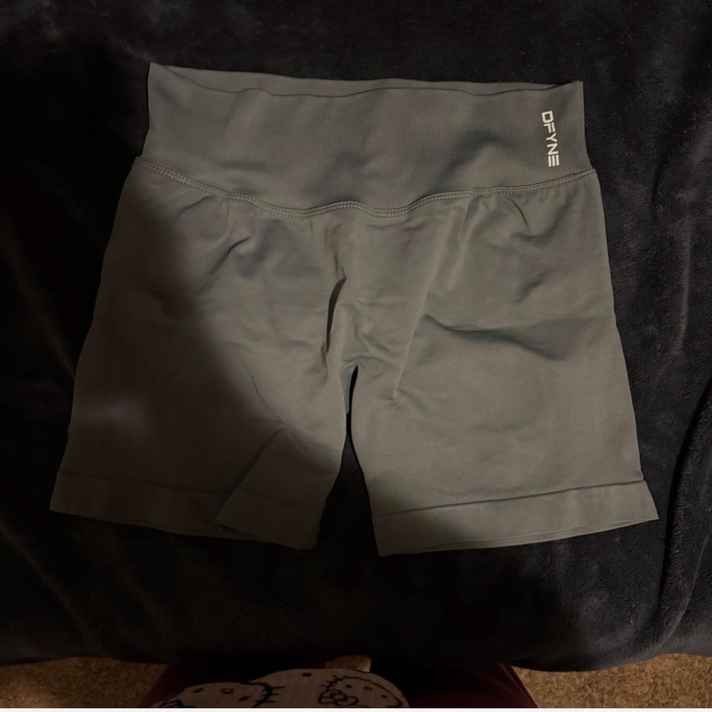 Dfyne shorts